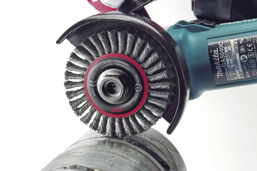 Weld cleaning